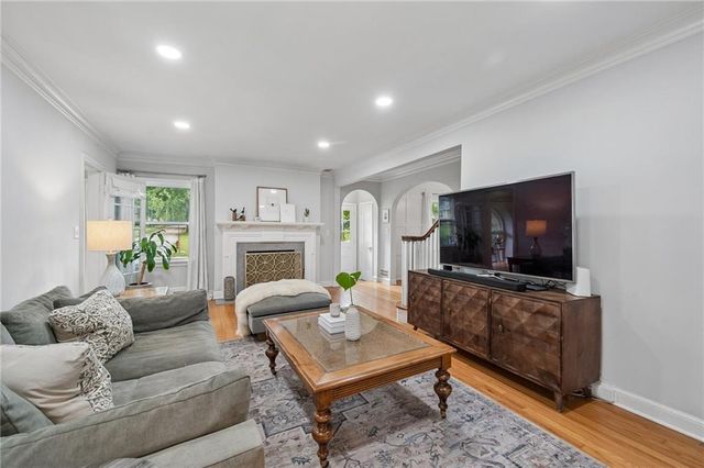 1216 W 73rd Street, Kansas City, MO 64114