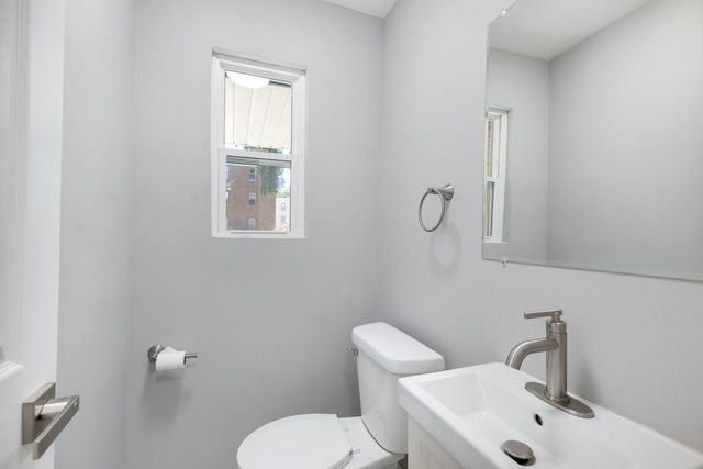142 Callan Avenue, Evanston, IL 60202