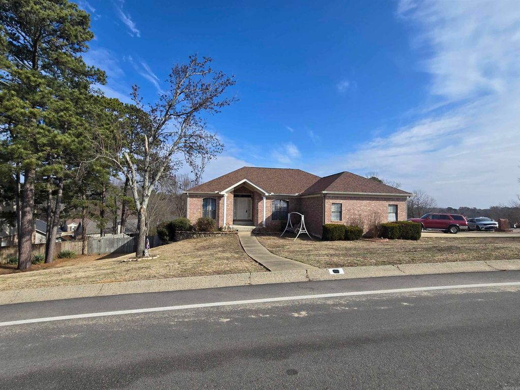 31 Turquoise Drive, Maumelle, AR 72113