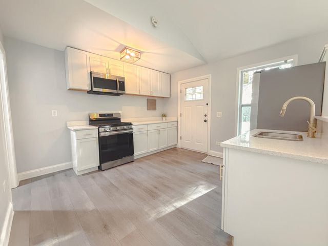 101 Van Buren Avenue, Hobart, IN 46342