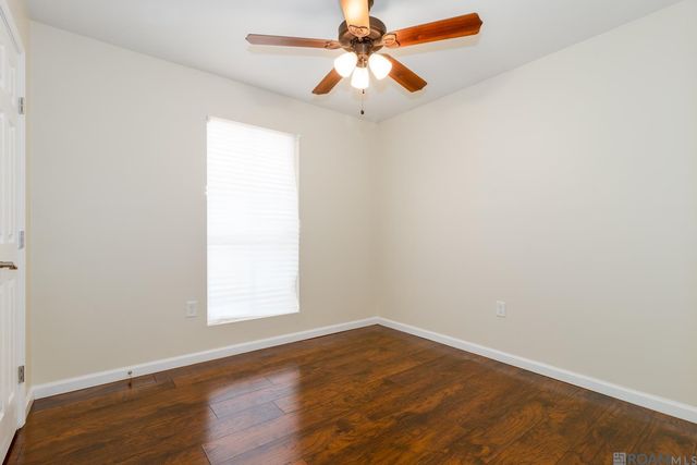 910 Kathryn St, Denham Springs, LA 70726