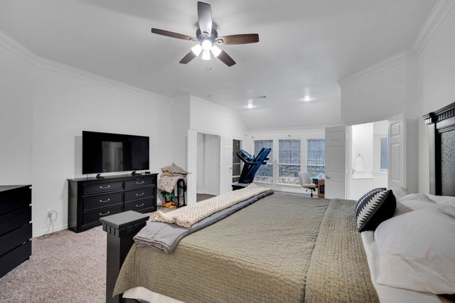 8204 Wildrock Drive, Arlington, TX 76001