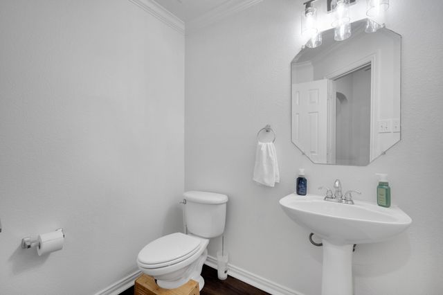 8204 Wildrock Drive, Arlington, TX 76001