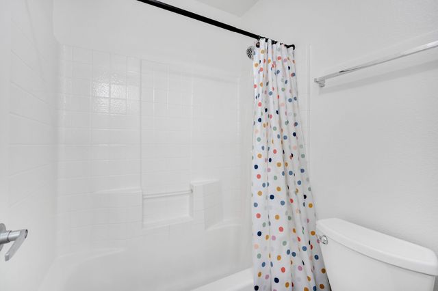 8204 Wildrock Drive, Arlington, TX 76001