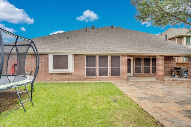 8204 Wildrock Drive, Arlington, TX 76001