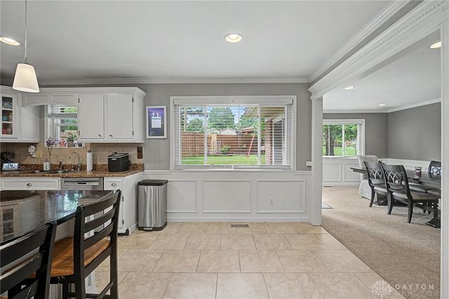 630 Clareridge Lane, Centerville, OH 45458