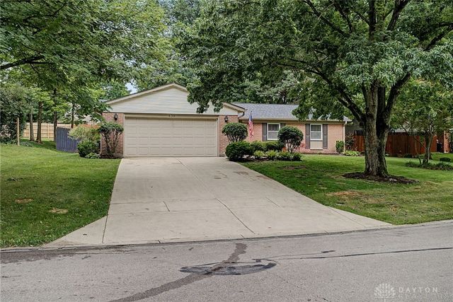 630 Clareridge Lane, Centerville, OH 45458