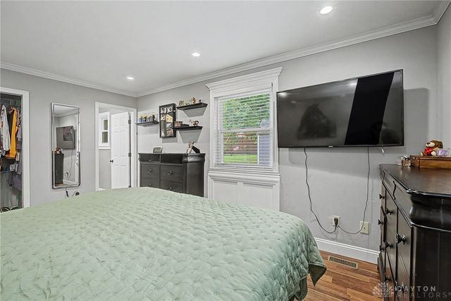 630 Clareridge Lane, Centerville, OH 45458