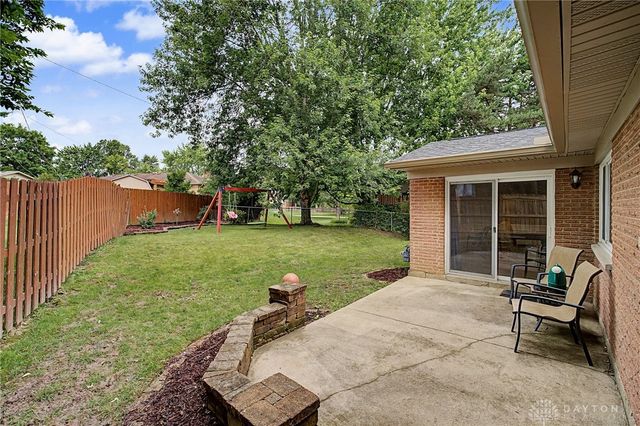 630 Clareridge Lane, Centerville, OH 45458