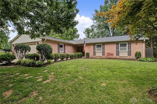 630 Clareridge Lane, Centerville, OH 45458