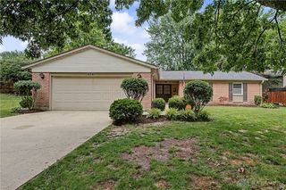 630 Clareridge Lane, Centerville, OH 45458