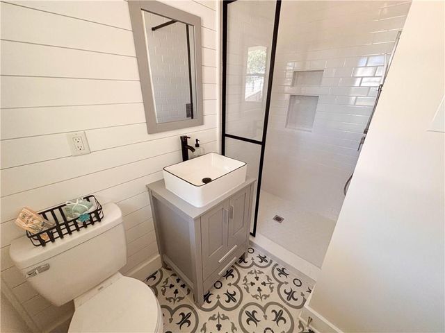 1912 Canmont NE Drive, Brookhaven, GA 30319