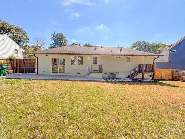 1912 Canmont NE Drive, Brookhaven, GA 30319