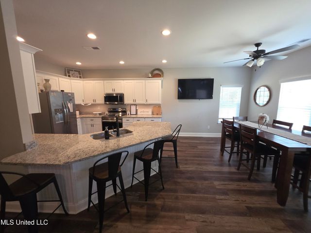 1762 Smart Road, Como, MS 38619