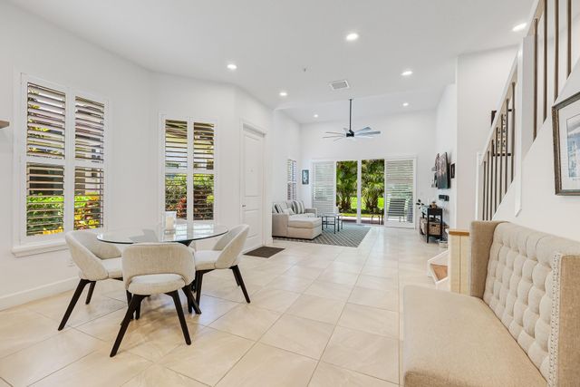 22954 Clear Echo Drive 31, Boca Raton, FL 33433