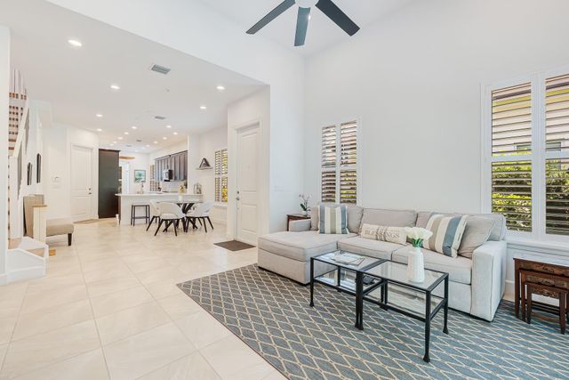 22954 Clear Echo Drive 31, Boca Raton, FL 33433