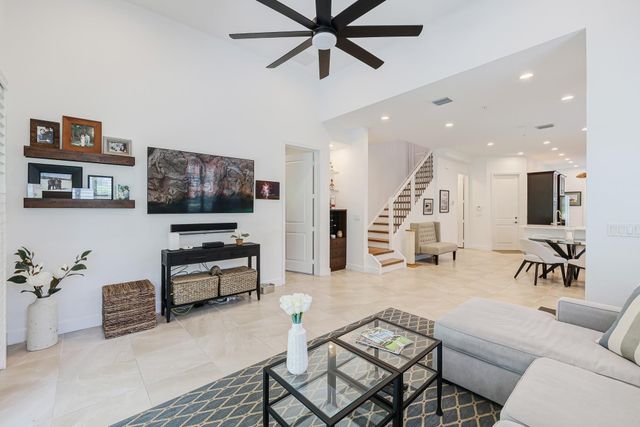 22954 Clear Echo Drive 31, Boca Raton, FL 33433