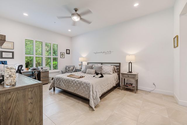 22954 Clear Echo Drive 31, Boca Raton, FL 33433