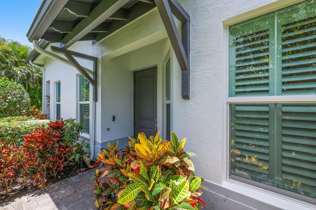 22954 Clear Echo Drive 31, Boca Raton, FL 33433