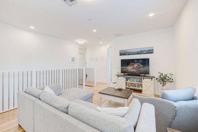 22954 Clear Echo Drive 31, Boca Raton, FL 33433