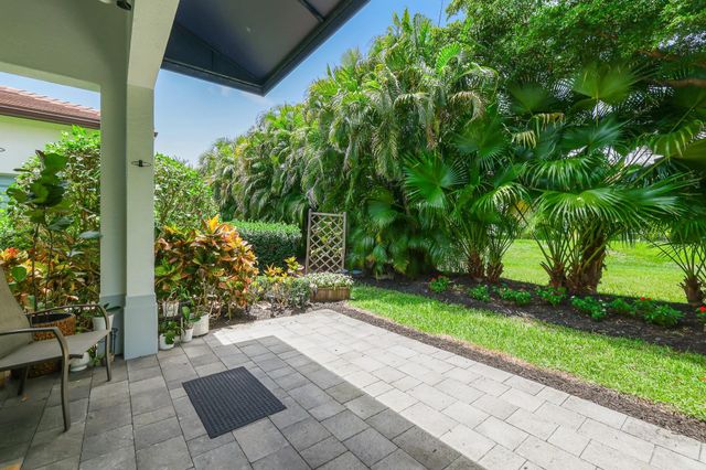 22954 Clear Echo Drive 31, Boca Raton, FL 33433