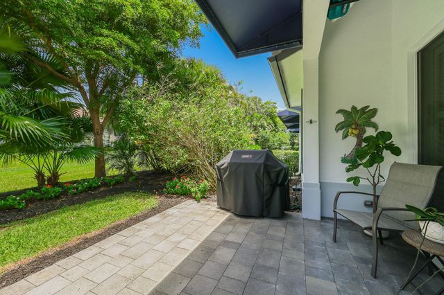22954 Clear Echo Drive 31, Boca Raton, FL 33433