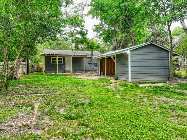 1545 Reuter Avenue, Waco, TX 76708