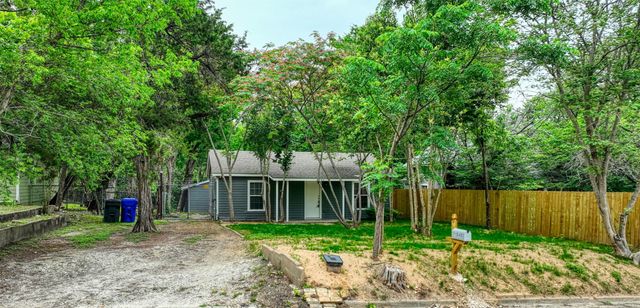1545 Reuter Avenue, Waco, TX 76708