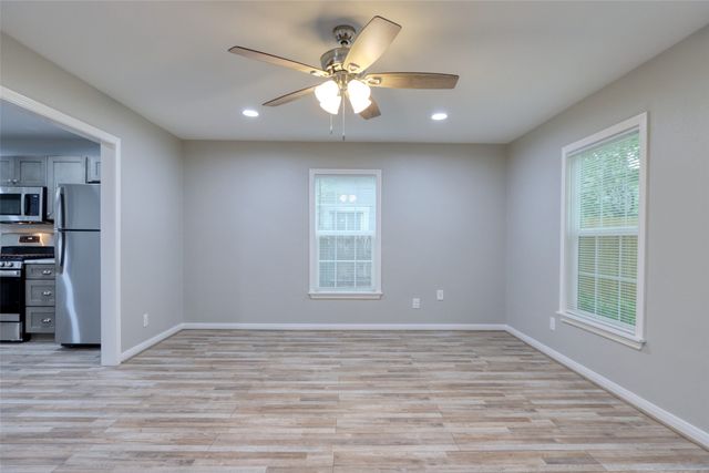 1545 Reuter Avenue, Waco, TX 76708