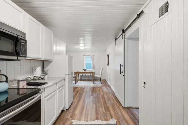 1199 Hillcrest Rd, Dickson, TN 37055