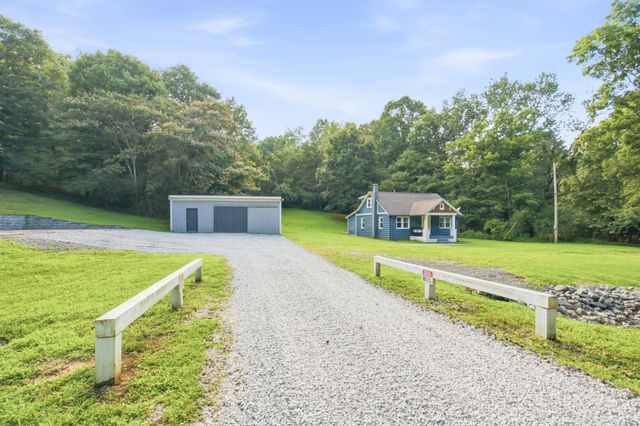1199 Hillcrest Rd, Dickson, TN 37055