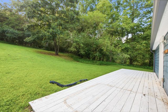 1199 Hillcrest Rd, Dickson, TN 37055