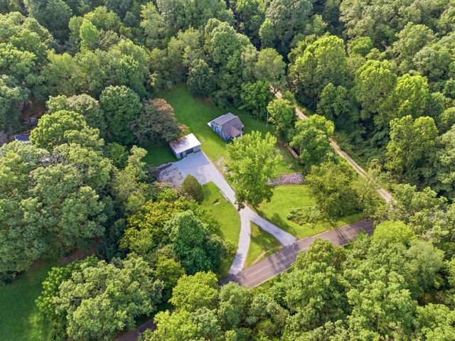 1199 Hillcrest Rd, Dickson, TN 37055