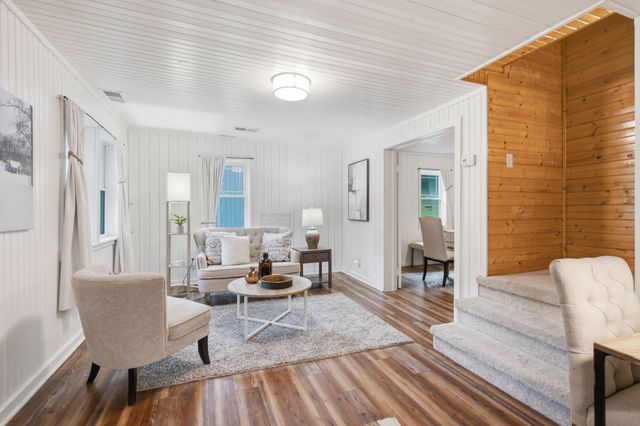 1199 Hillcrest Rd, Dickson, TN 37055