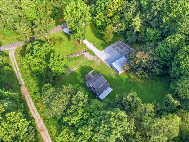 1199 Hillcrest Rd, Dickson, TN 37055