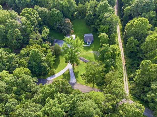 1199 Hillcrest Rd, Dickson, TN 37055