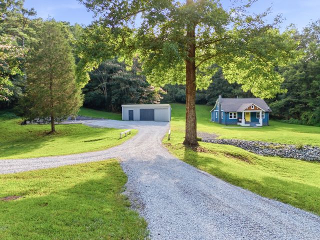 1199 Hillcrest Rd, Dickson, TN 37055