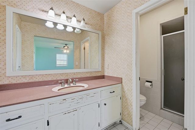 103 E Lakeview Court, Tecumseh, OK 74873