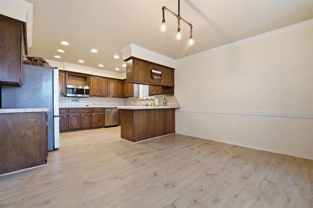 103 E Lakeview Court, Tecumseh, OK 74873