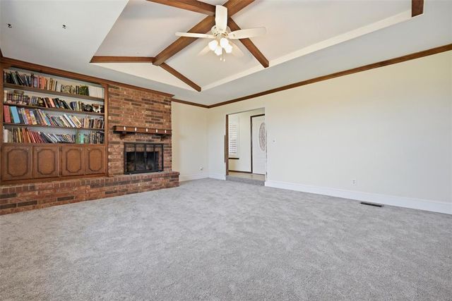 103 E Lakeview Court, Tecumseh, OK 74873