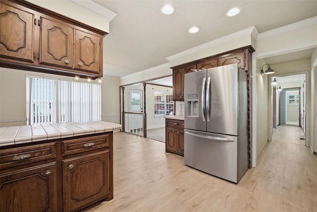 103 E Lakeview Court, Tecumseh, OK 74873