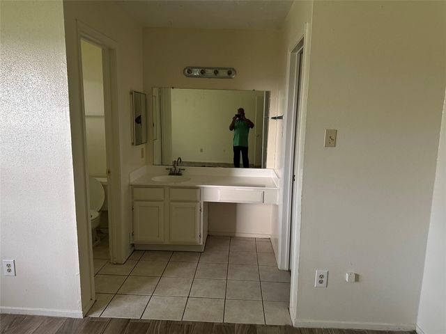 13910 Towne Way Drive, Sugar Land, TX 77498