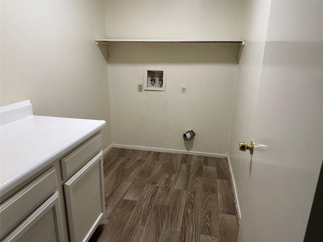 13910 Towne Way Drive, Sugar Land, TX 77498