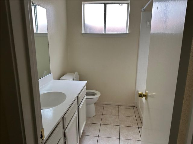 13910 Towne Way Drive, Sugar Land, TX 77498