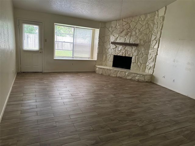 13910 Towne Way Drive, Sugar Land, TX 77498