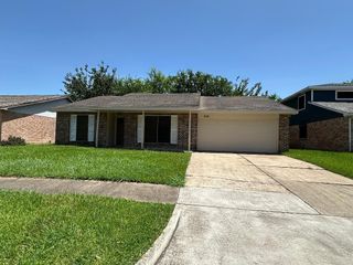 13910 Towne Way Drive, Sugar Land, TX 77498
