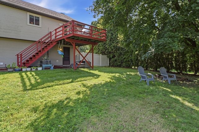 54 Hampden Ln, Agawam, MA 01001