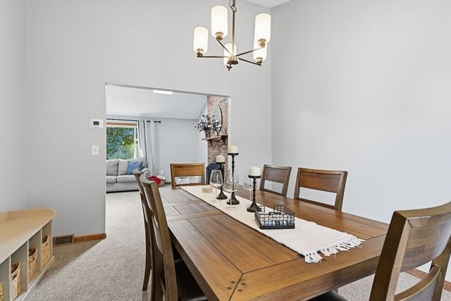 54 Hampden Ln, Agawam, MA 01001