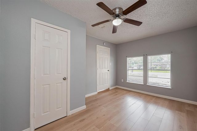 206 Beaver Bend Road, Houston, TX 77037