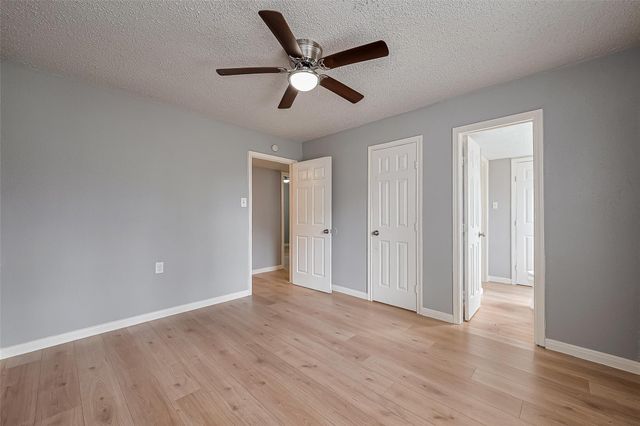 206 Beaver Bend Road, Houston, TX 77037